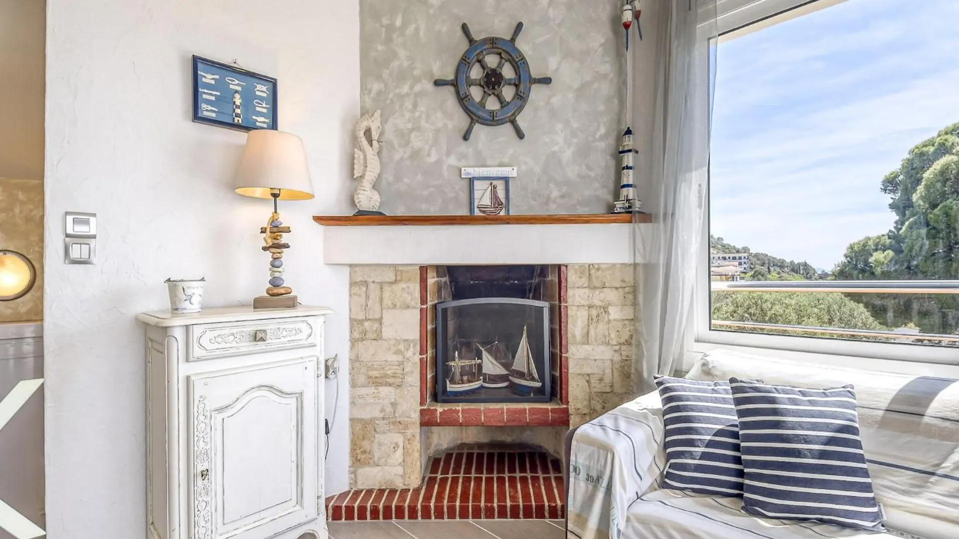 Apartment In Mountain Gateway Roses